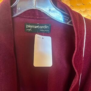 Pierre Cardin Burgundy Vintage "rare" Robe